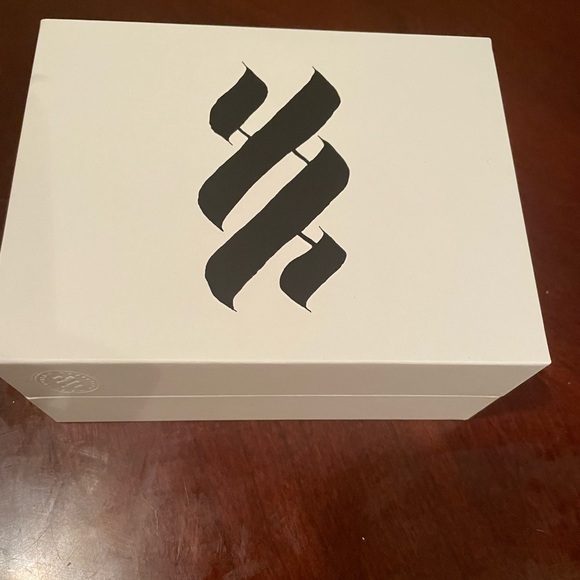 Byredo Parfumes “Inflorescence” Eau De Parfum 50 ml - Picture 6 of 12